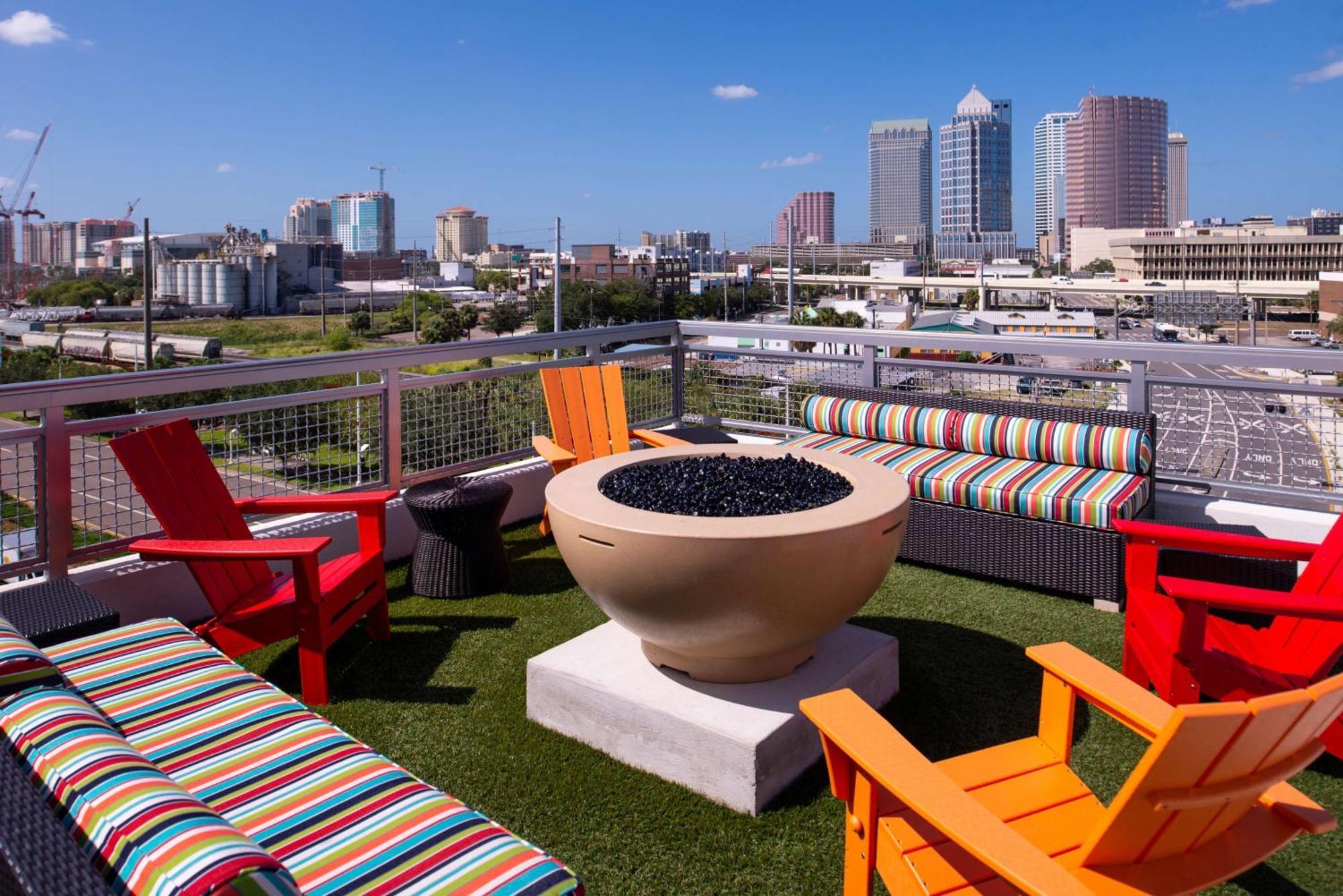 Home2 Suites By Hilton Tampa Downtown Channel District Exteriör bild